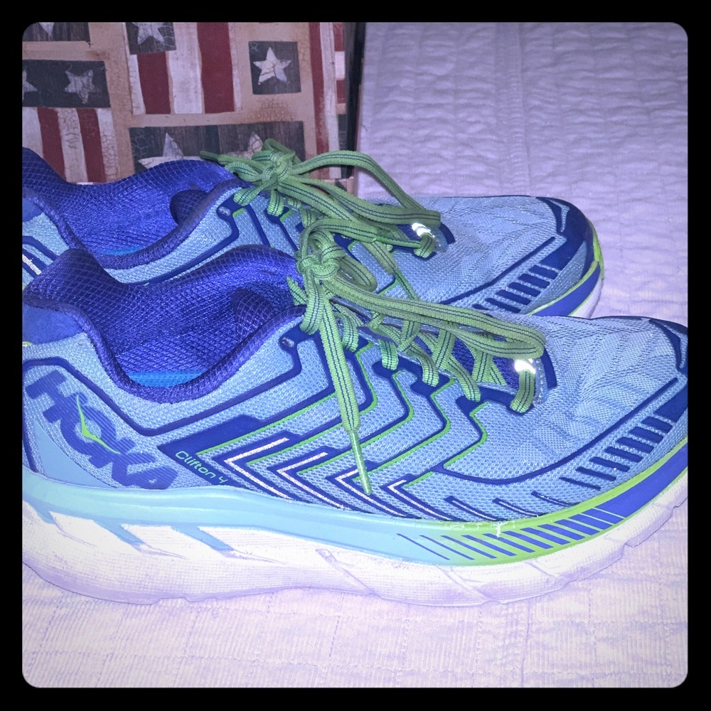 Hoka Clifton 4